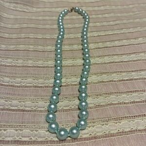 Faux Aqua Vintage 50’s Pearls